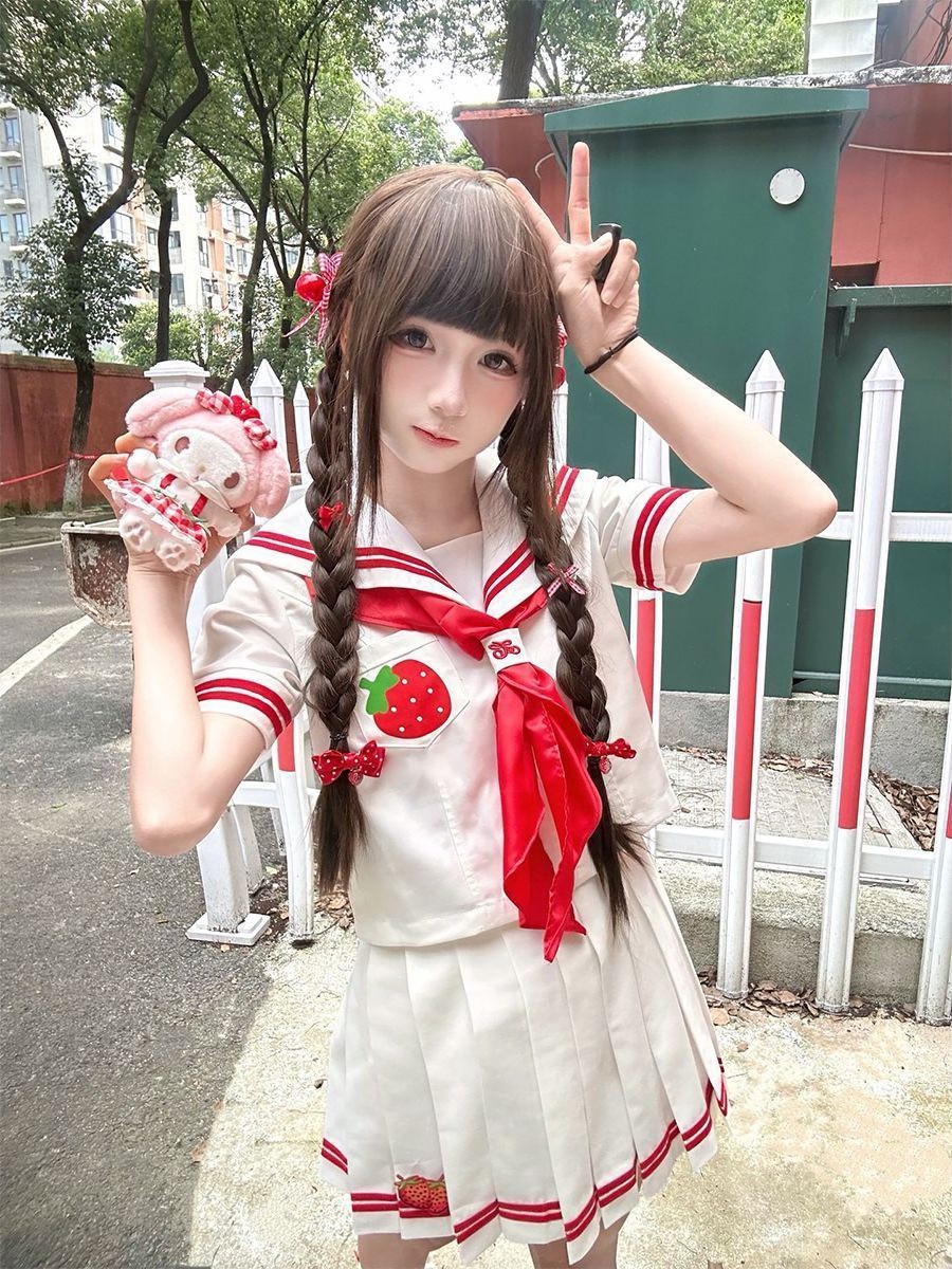 Embroidery Uniform - Милый комплект женской одежды в японском