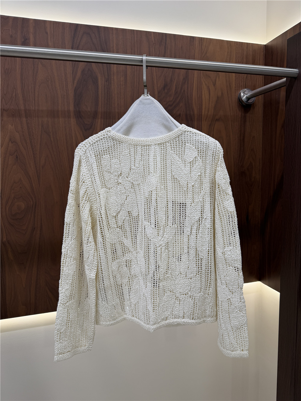 Женский ажурный вязаный компле – обзор и цена Embroidery Cardigan