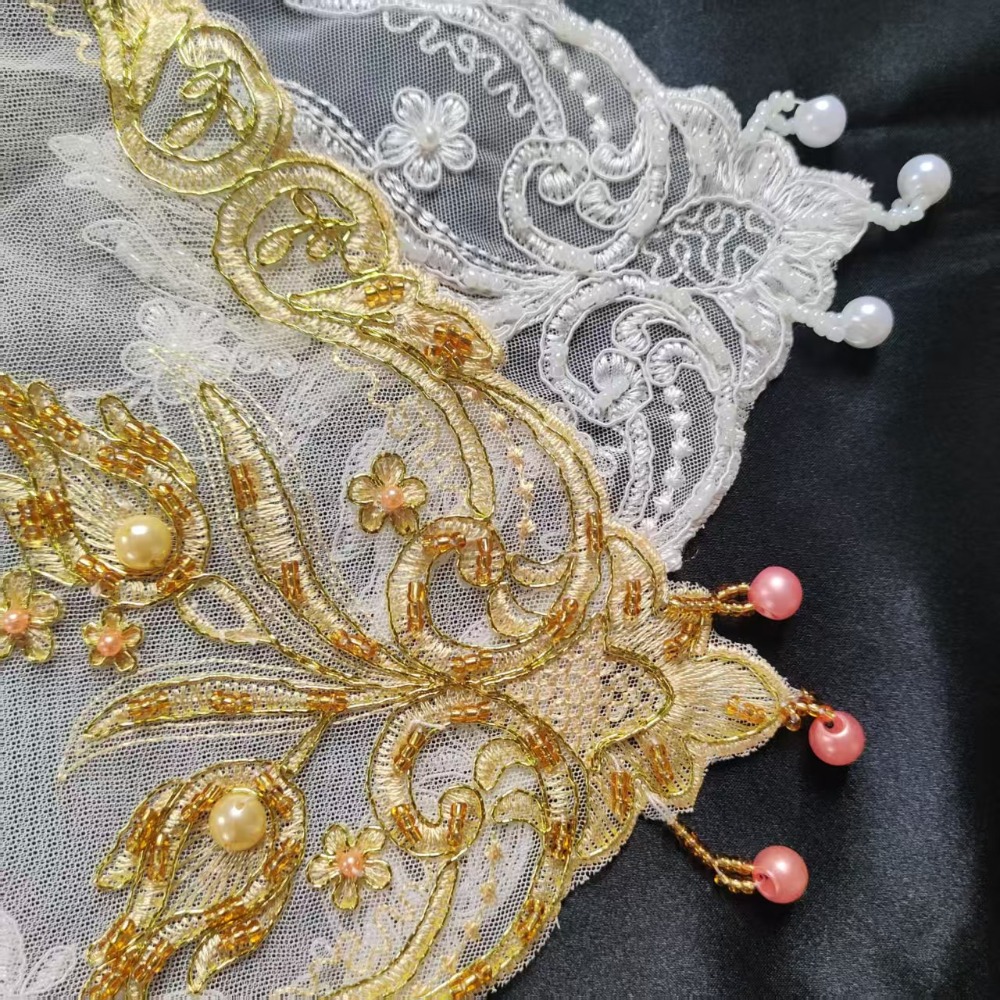 Золотые квадратные салфетки с  – обзор и цена Embroidery Roses