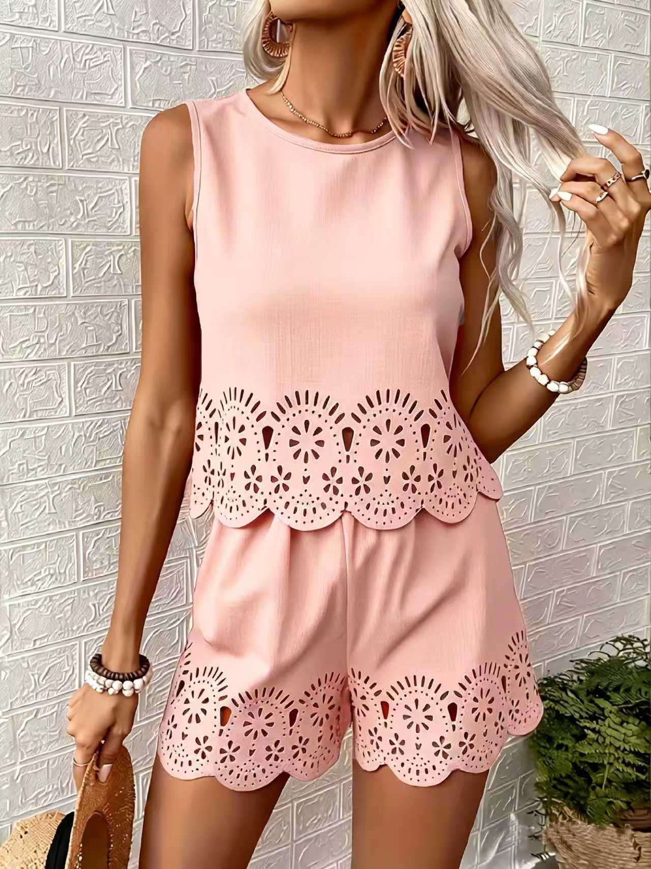 Элегантный повседневный компле – обзор и цена Embroidery Uniform